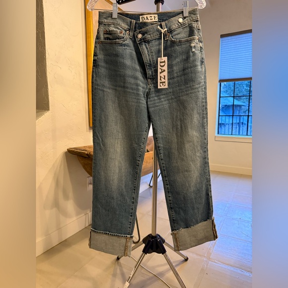 DAZE Sundaze Crossover Jeans 27 Drift Asymmetrical High Rise NWT - Picture 4 of 11